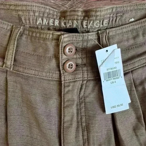 NWT’s Women’s American Eagle shorts size 4 - Picture 3 of 6